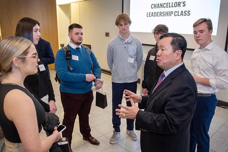 Photo of President Choi with students