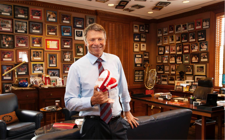 Photo of David Novak in his office